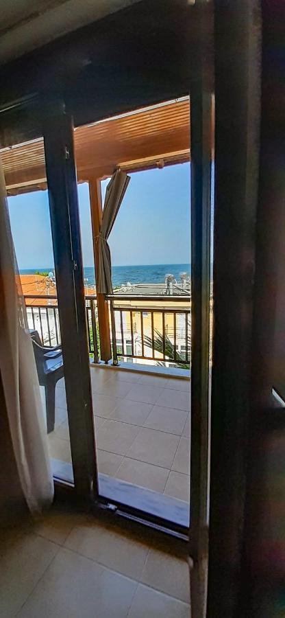 Del Mar Aparthotel Vrasná Kültér fotó
