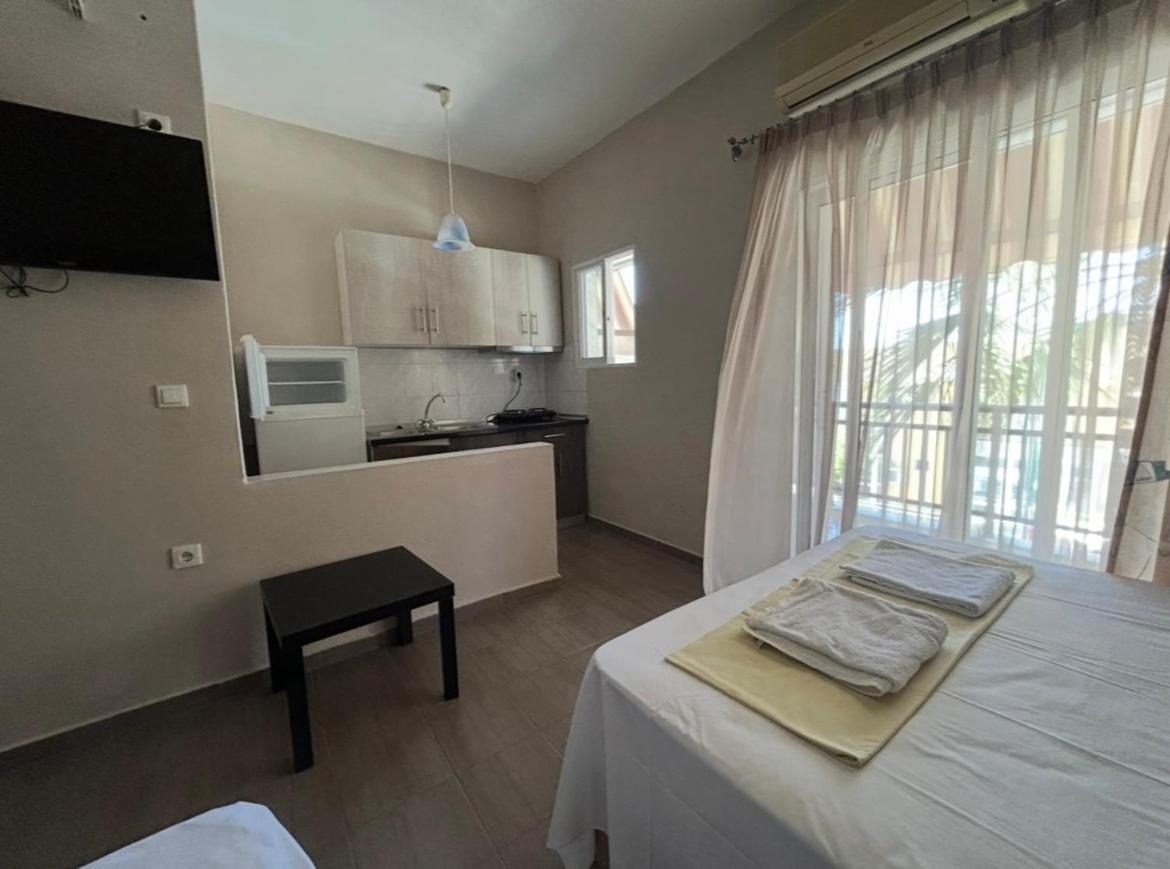 Del Mar Aparthotel Vrasná Kültér fotó