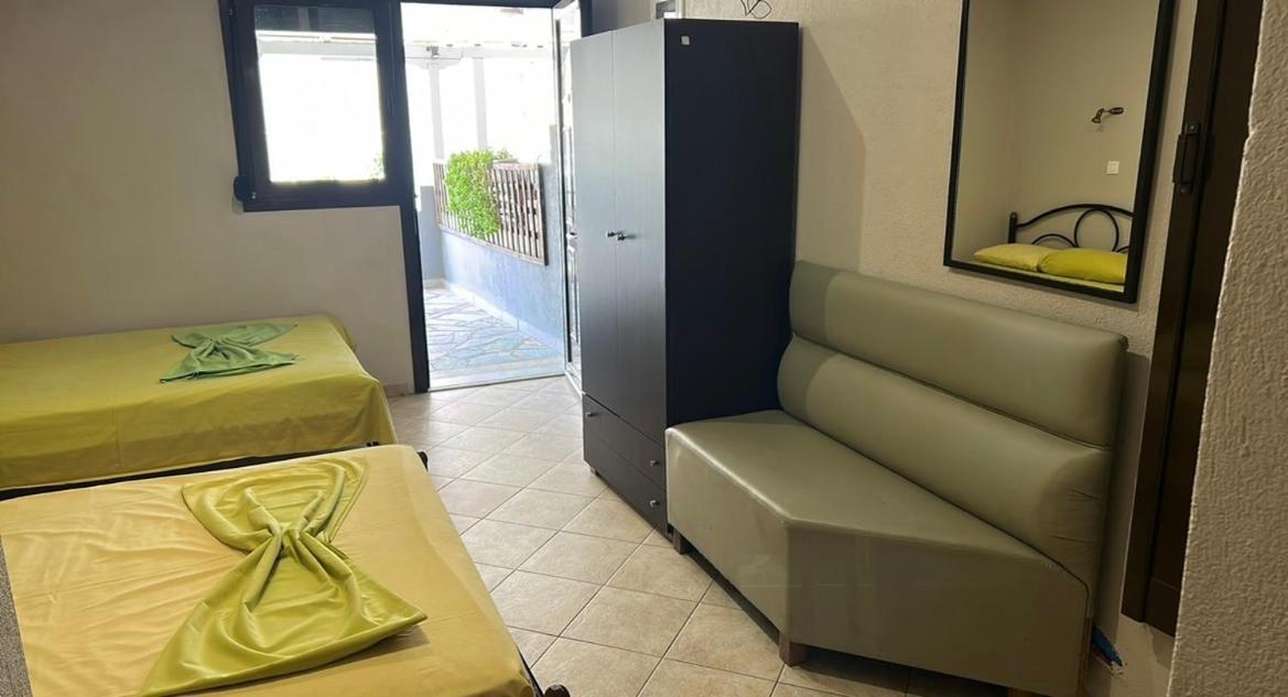 Del Mar Aparthotel Vrasná Kültér fotó